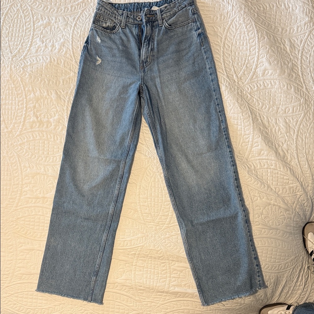 Stylish Light Blue Straight Leg Jeans Ultra High Waist Sz 4